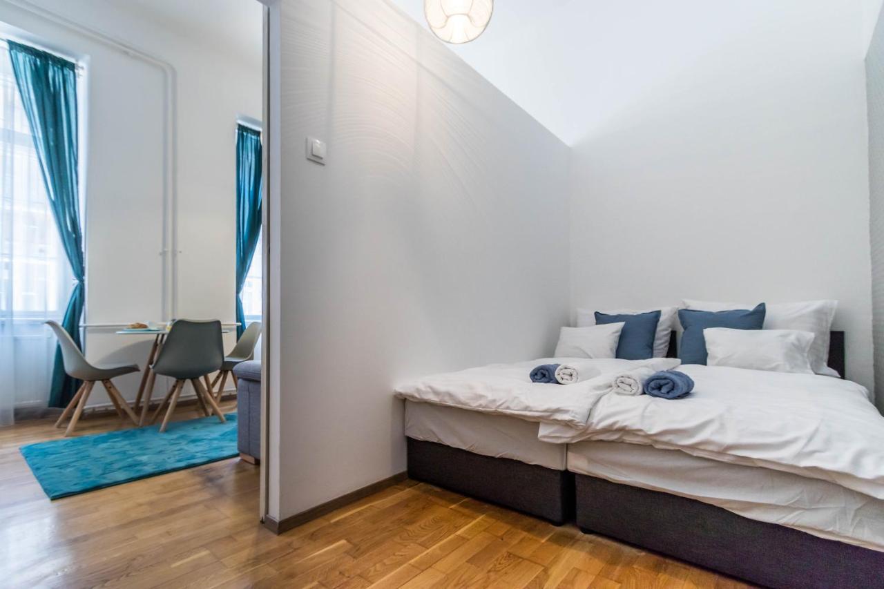 Adele'S Apartment Close To Danube And Fashion Street ブダペスト エクステリア 写真