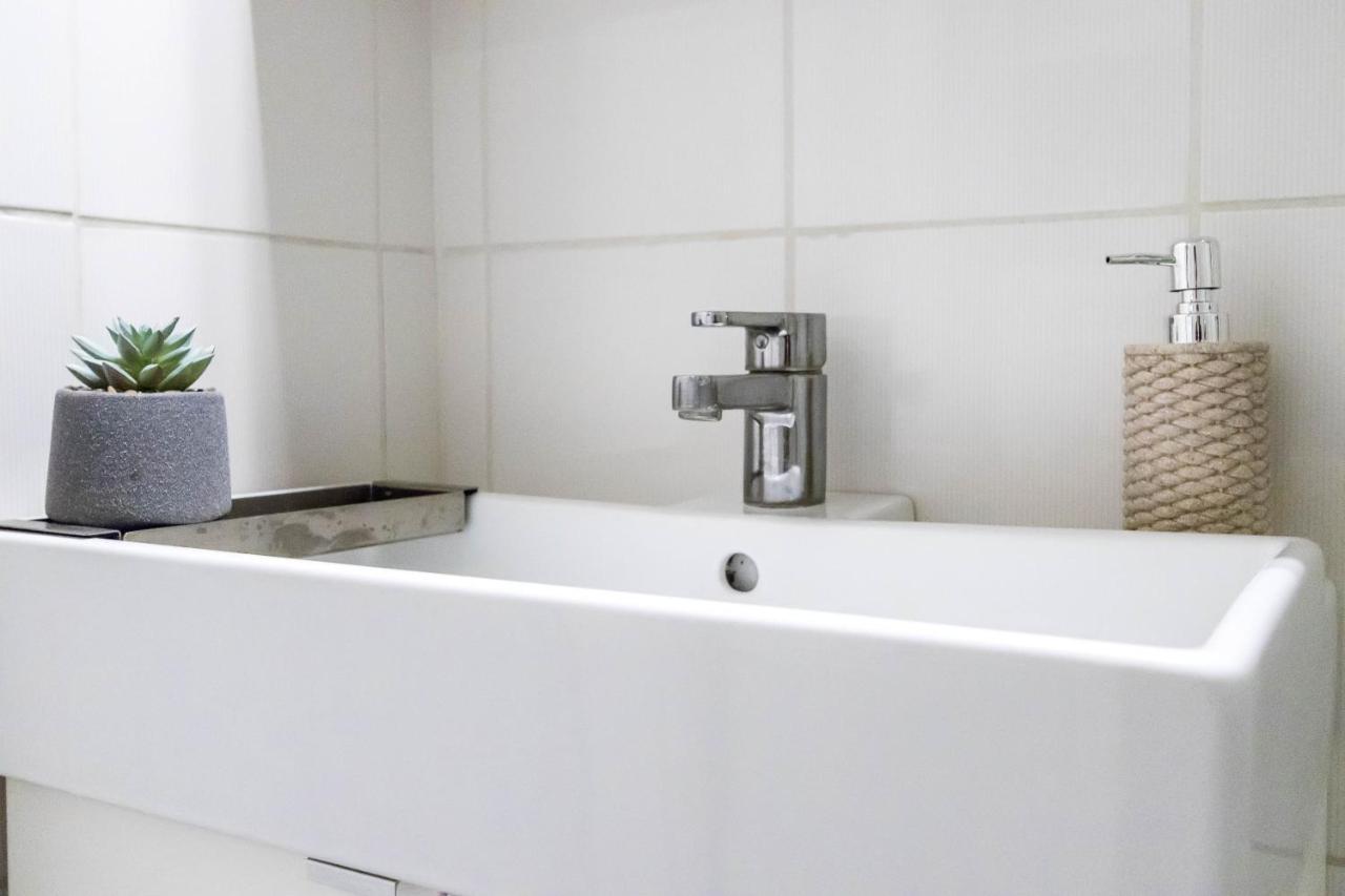 Adele'S Apartment Close To Danube And Fashion Street ブダペスト エクステリア 写真